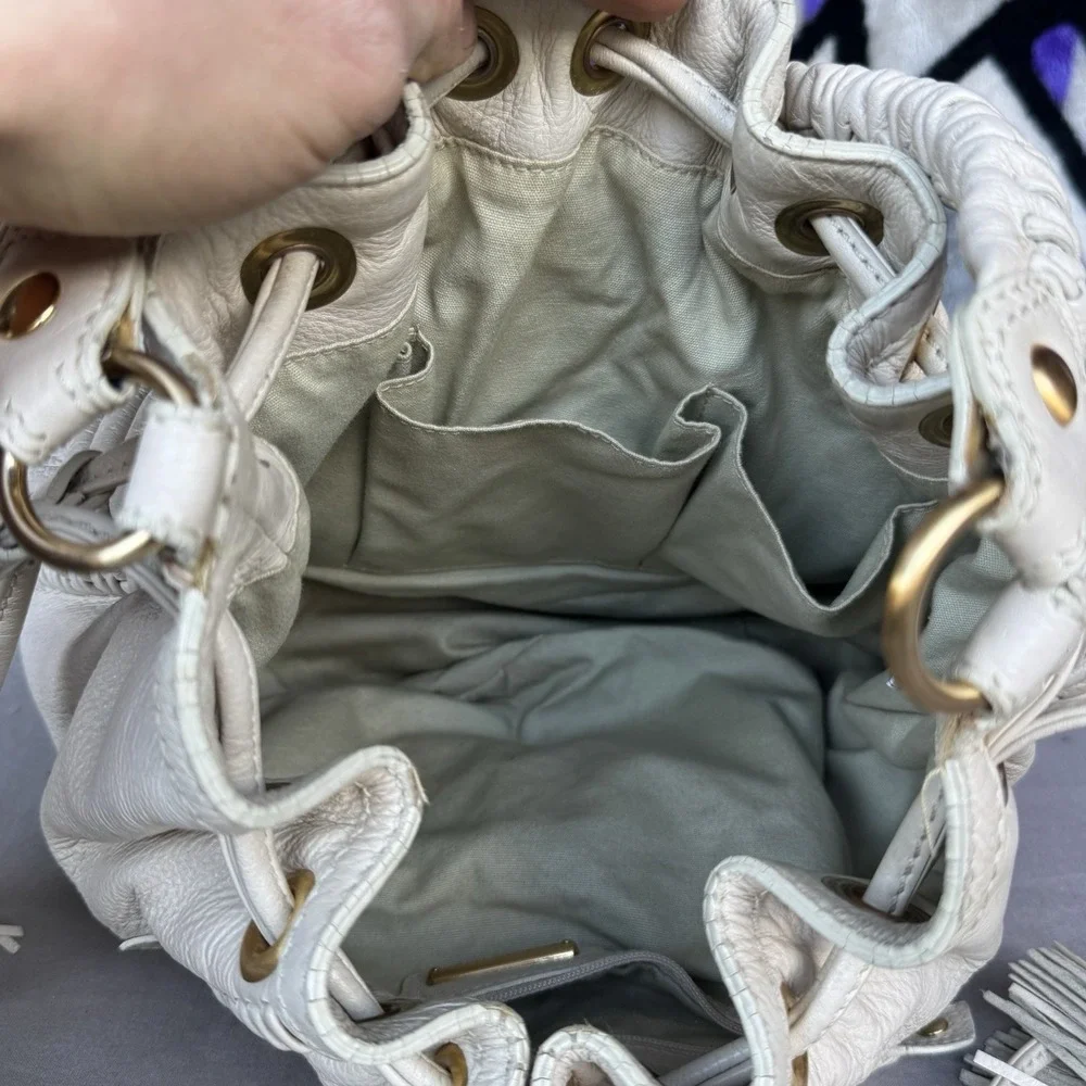 Isabella Fiore LEATHER BUCKET HOBO SHOULDER BAG DRAWSTRING